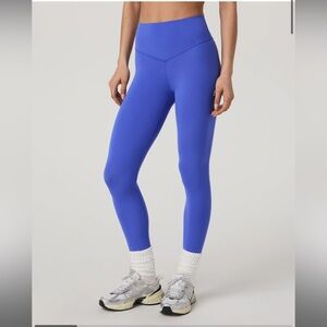 Vuori All the Form Legging in Bright Iris | NWOT ✨